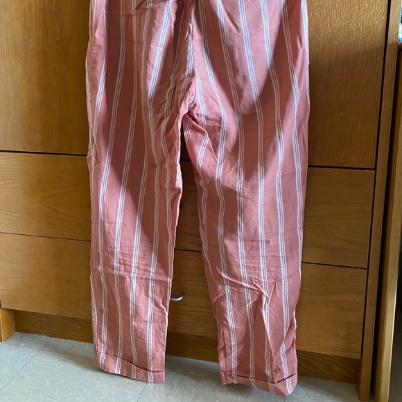 Pink and white paper bag pants - Picture 4 of 4